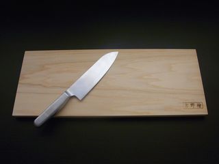 ひのきのまな板に焼印